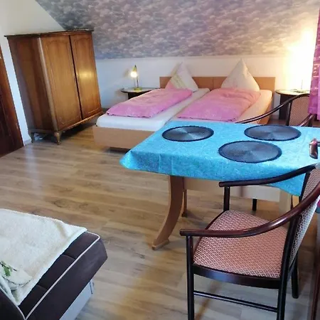 Meisterburg Homestay Sciegny